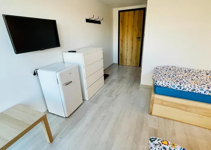 Dluga 100 منزل للإقامة