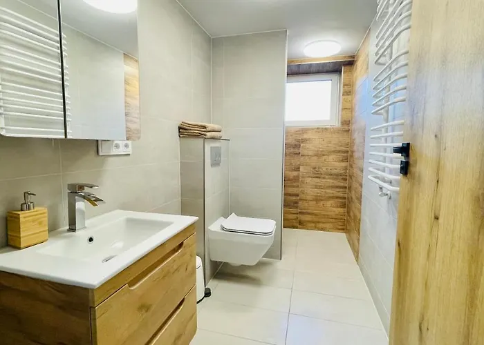 Dluga 100 منزل للإقامة هاجوكوفه